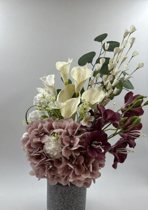 فازة ورد انيقة