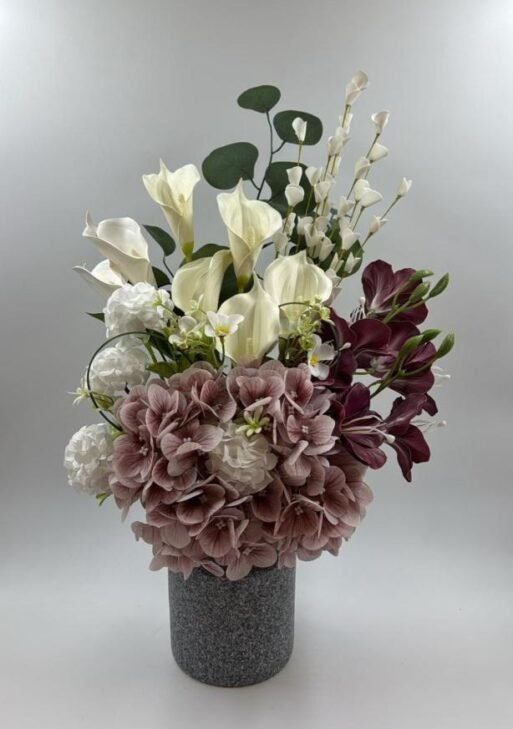 فازة ورد انيقة