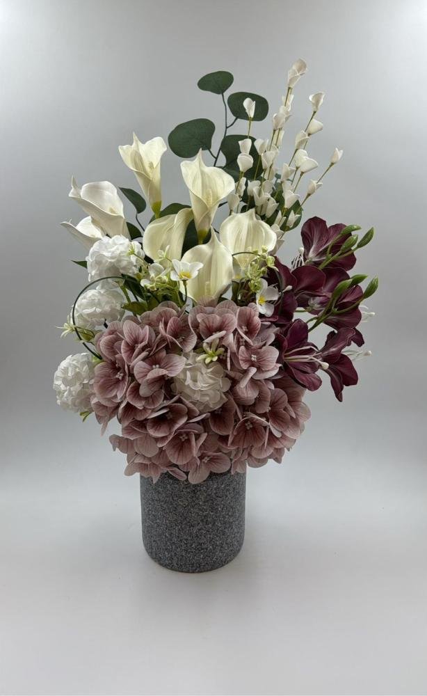 فازة ورد انيقة